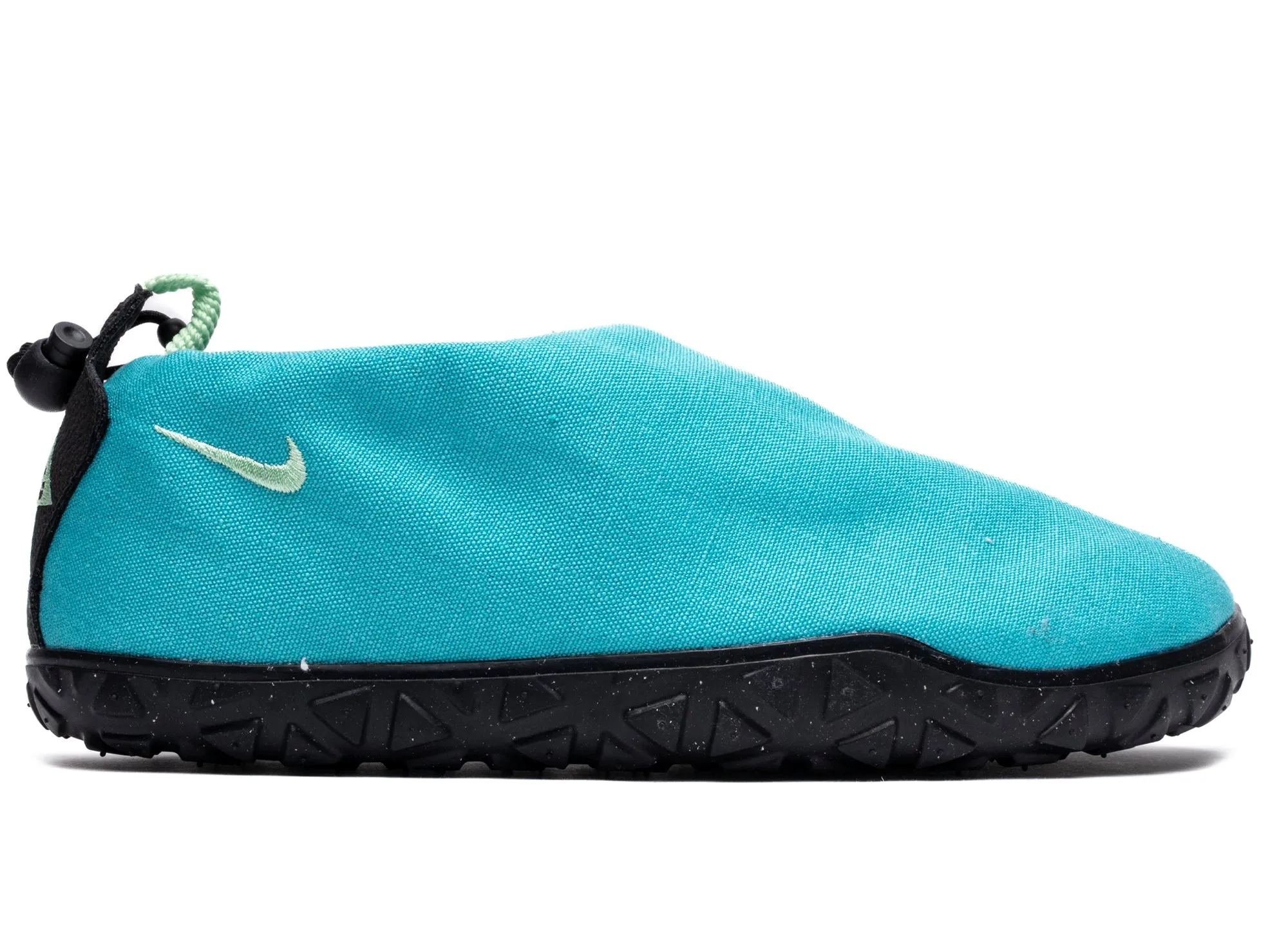 Nike Elevate Basketball Shoes Nike ACG Moc