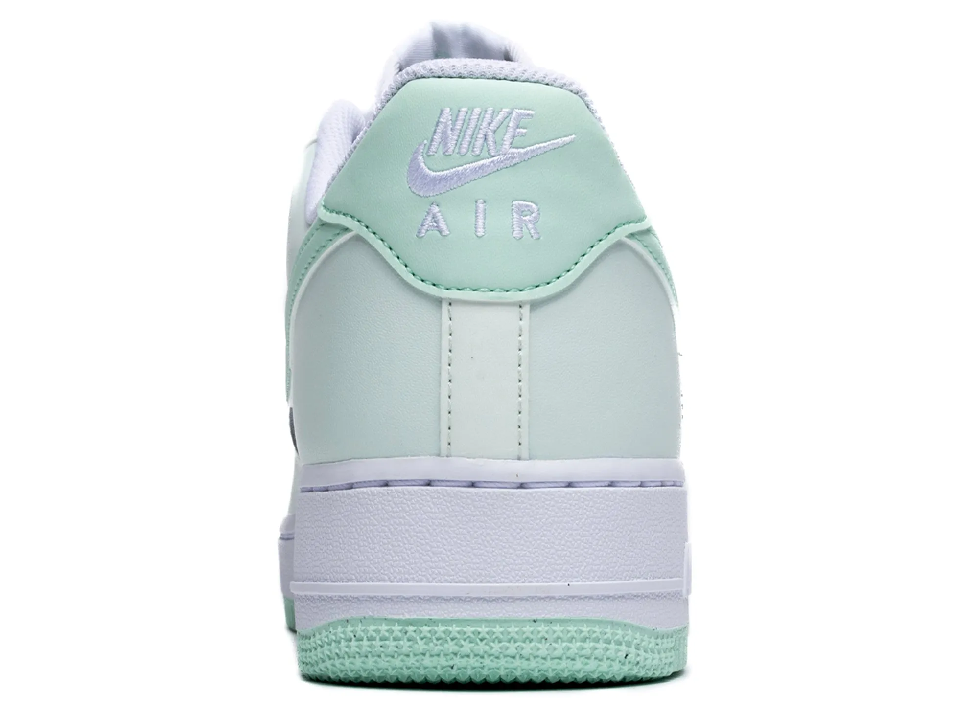 Nike Air Force 1 '07 Nike Lebron X Shoes