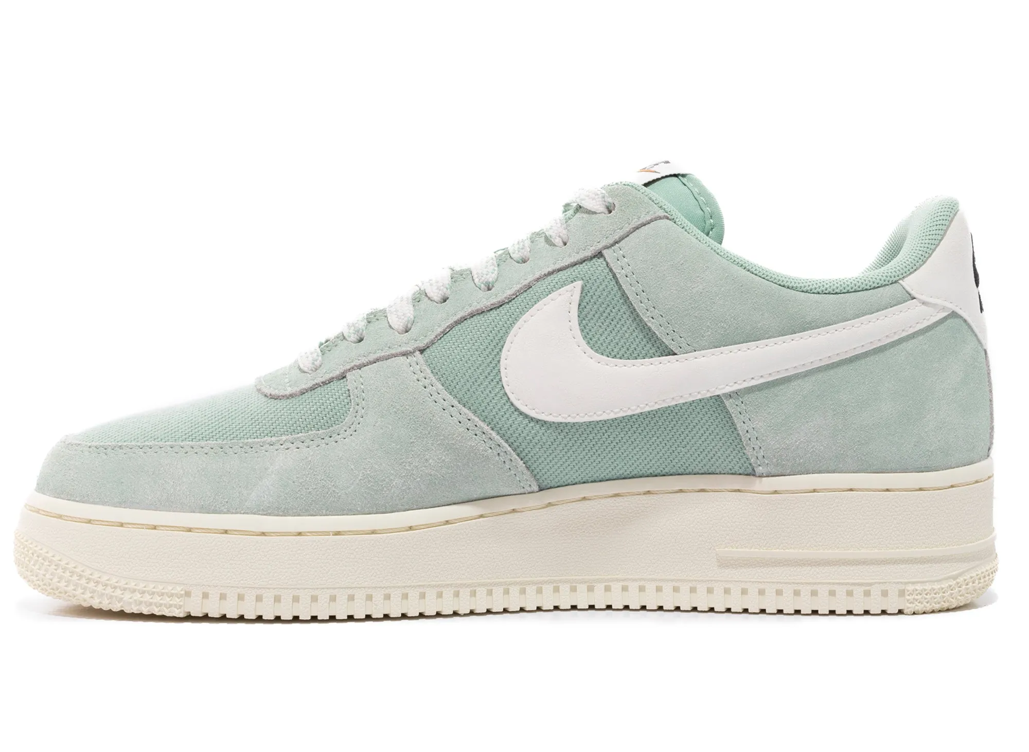 Nike Sneakers Basketball Shoes Nike Air Force 1 '07 LV8