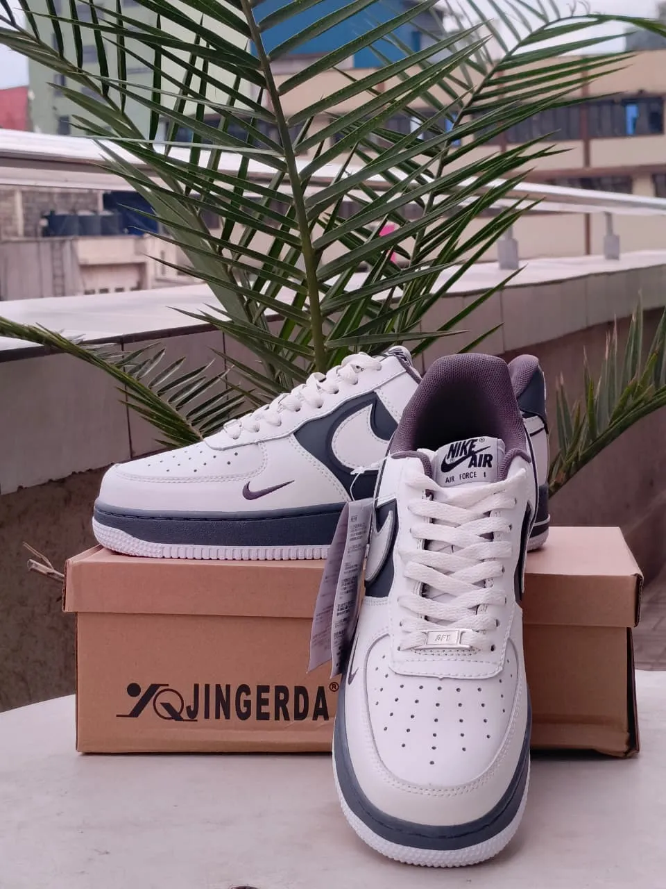 Ducks Sneakers Nike Air Force 1 Low  White/Grey