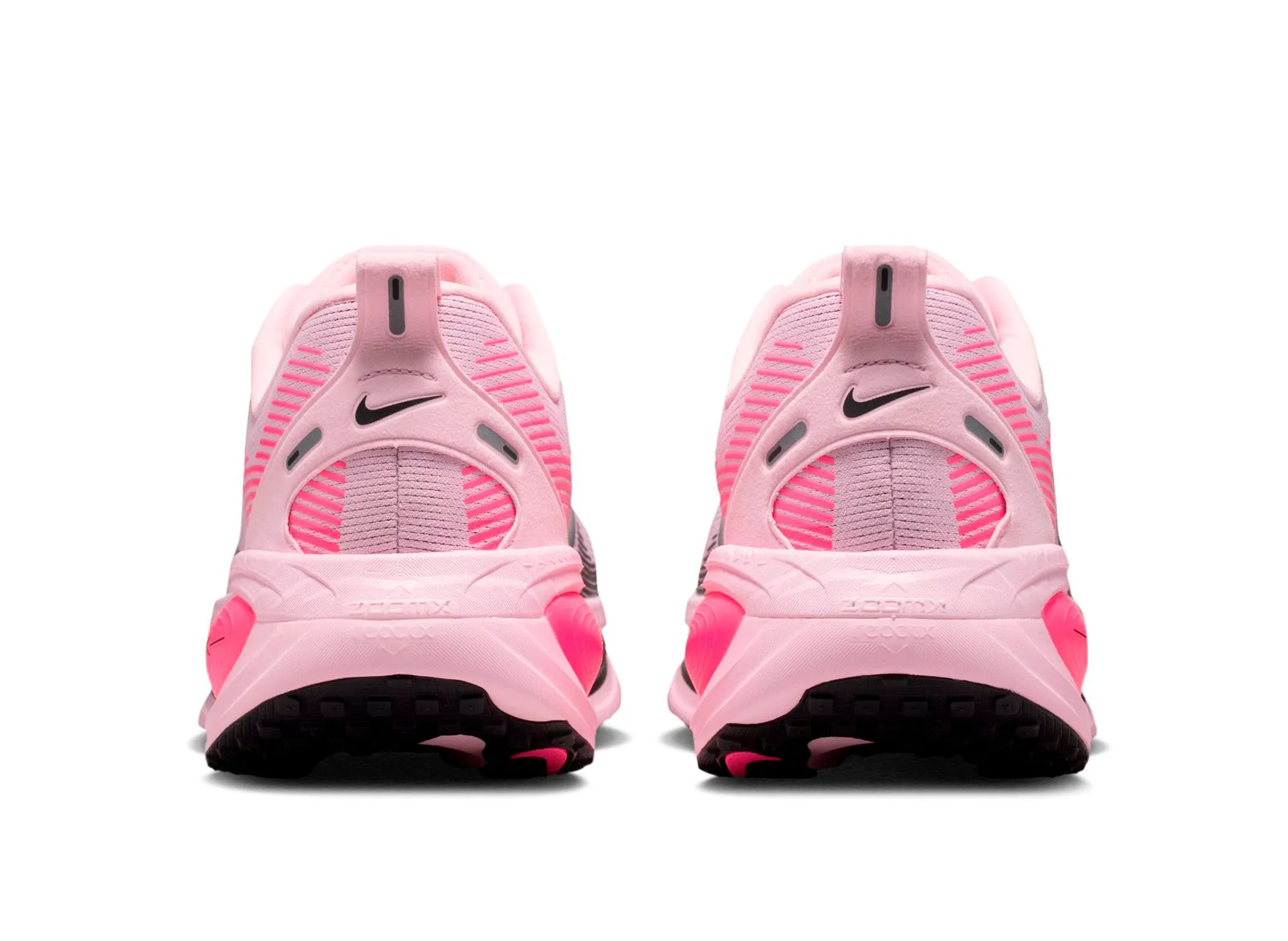 Nike Vomero 18 Nike Tanjun Shoes