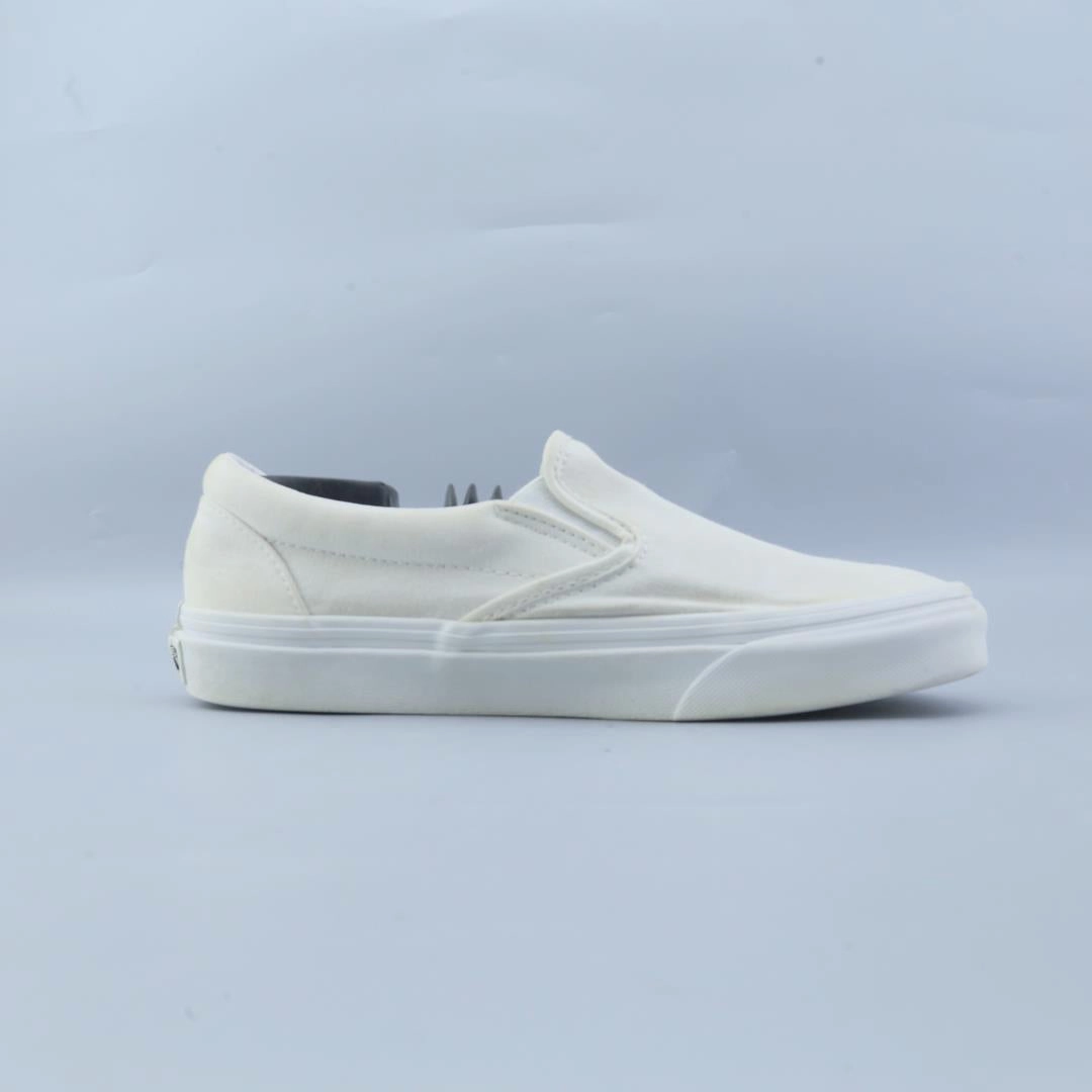 VANS CLASSIC Best Slip On Shoes For Neuropathy