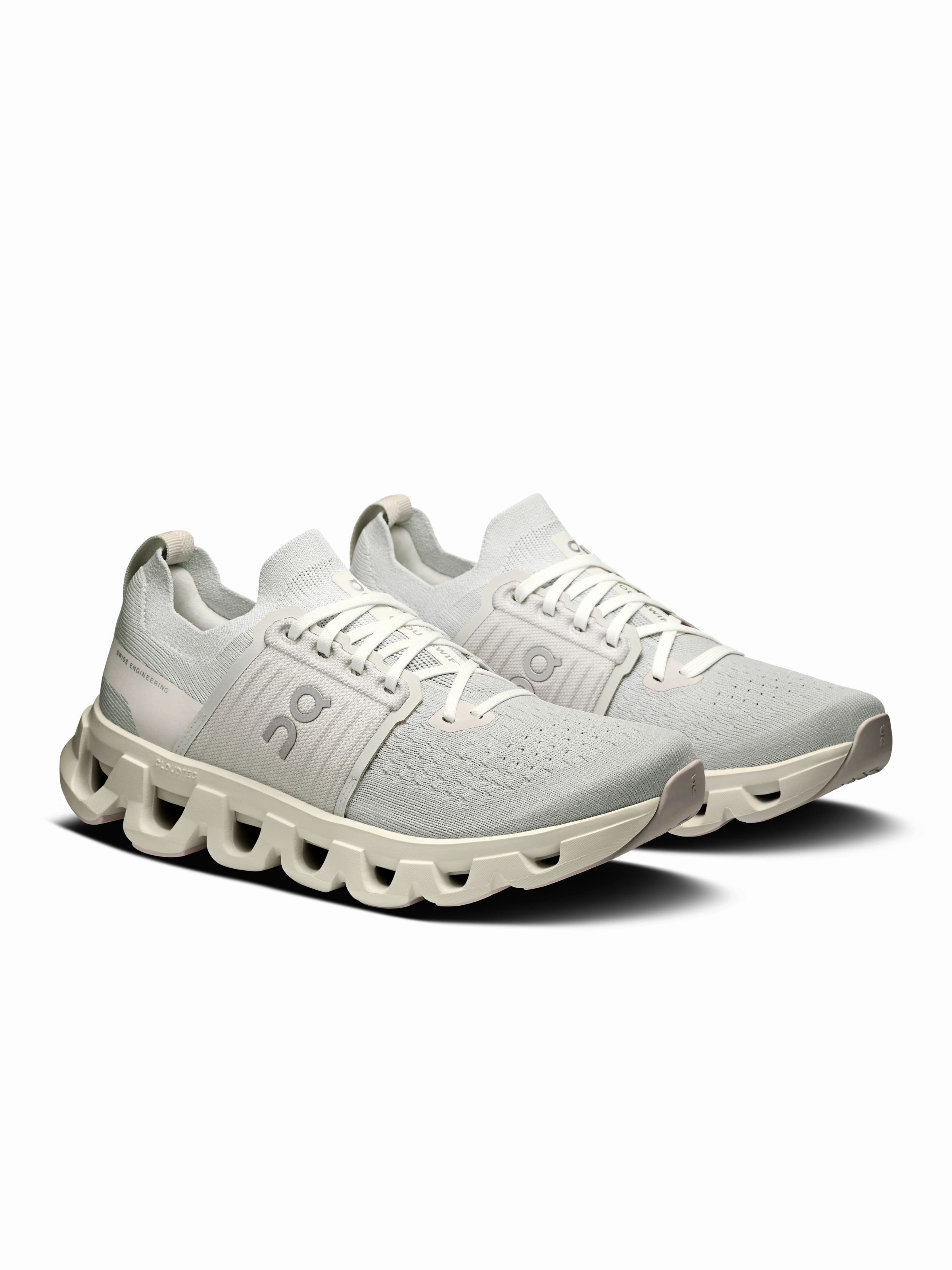 Best Wide Trail Running Shoes On Cloudswift 4 Women's