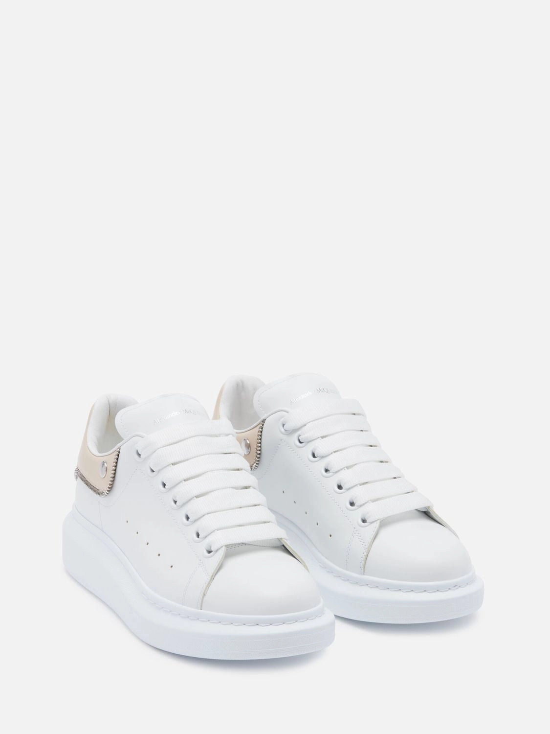 Best Basketball 2000s OVERSIZED SNEAKER