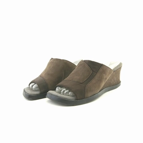 NATURALIZER . Wide Foot High Heels