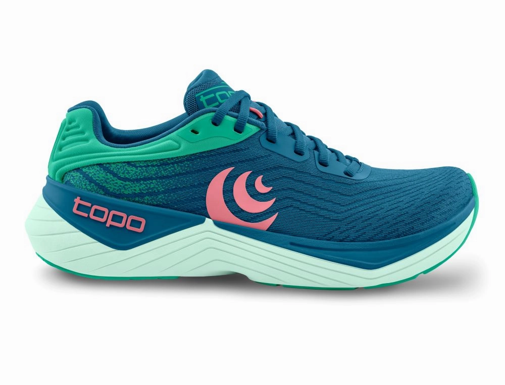 Trainer Vs Running Shoes 'Topo Athletic' Women's Ultrafly 5 - Blue Aqua