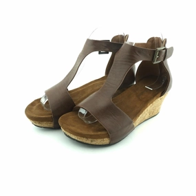 PIERRE DUMAS . Cat With High Heels