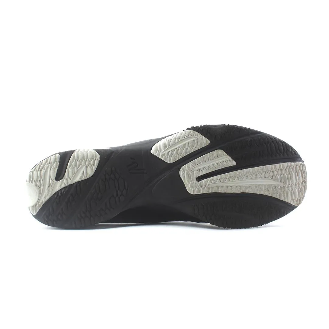 VARSITY ASCEND On Running Shoe