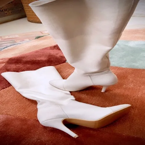 Alizeh (knee length boots white shoes heels ) Burton Snowboard Boots