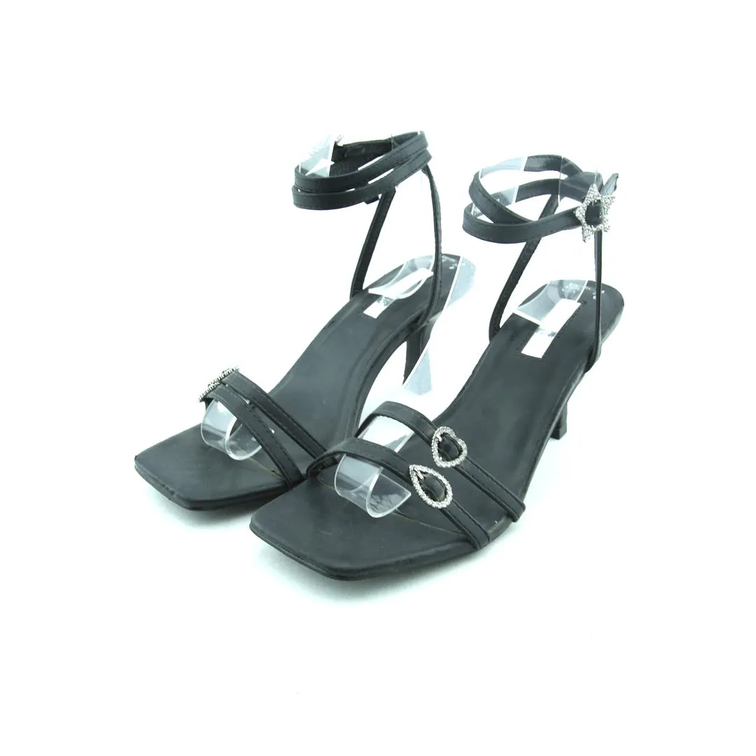 PRIMARK . High Heels Anal