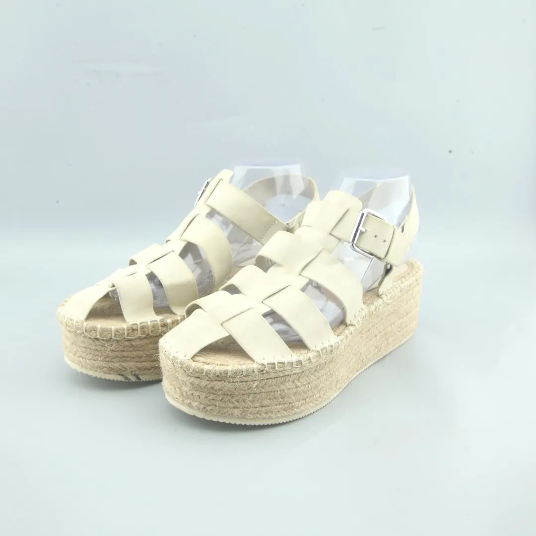 Sound Of High Heels PULL & BEAR COLLECTION