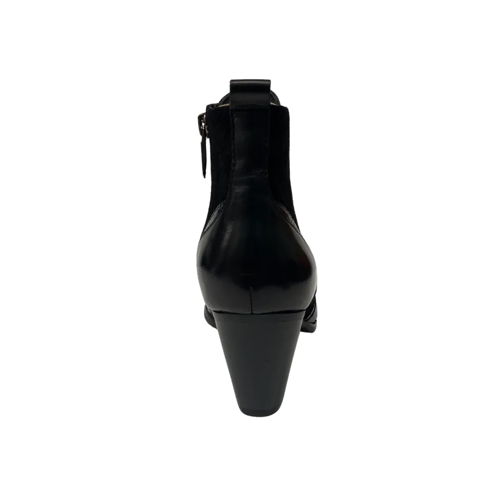 Regarde Le Ciel Sonia 140 Black Glove Leather Bootie (Women's) Agsu Jump Boots