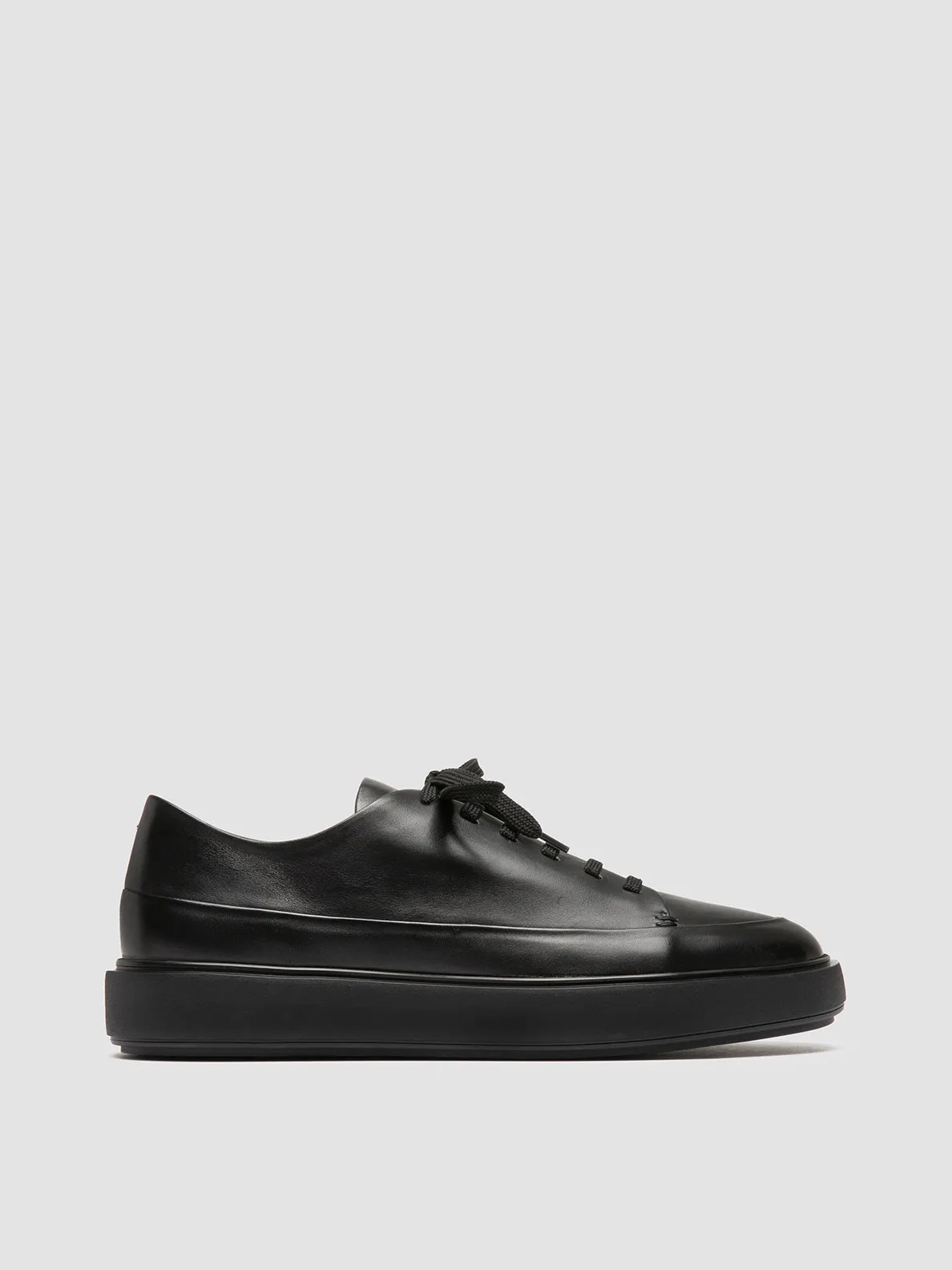 RELEASE 001 - Black Leather Low Top Sneakers Sneakers Company