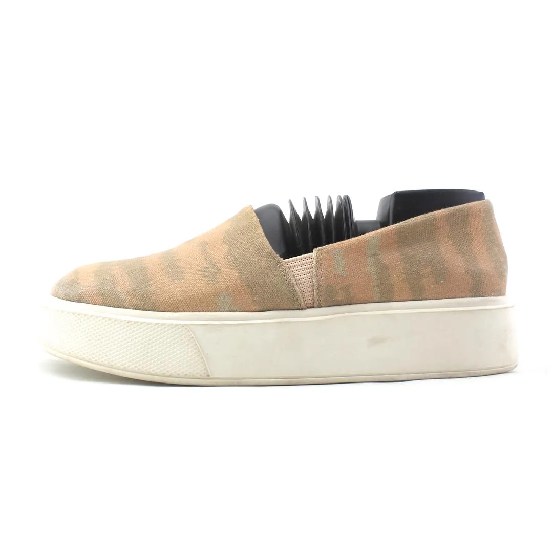 VINCE CAMUTO  ABBINA Slip On Ugg Slippers