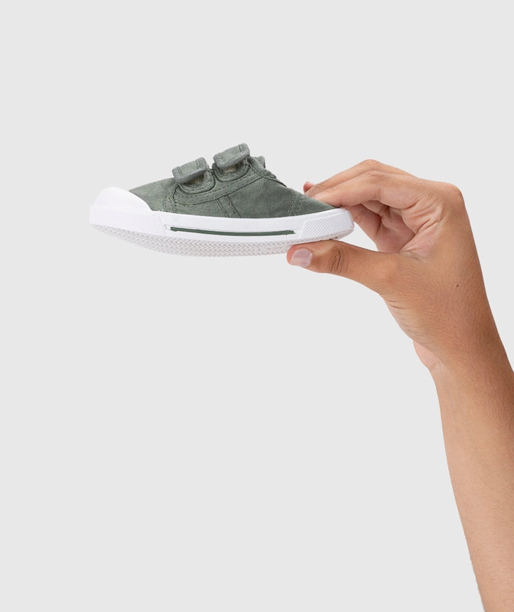 Igor Boy's And Girl's Barefoot Canvas V Shoes - Kaki Masai Barefoot Technology Sneakers