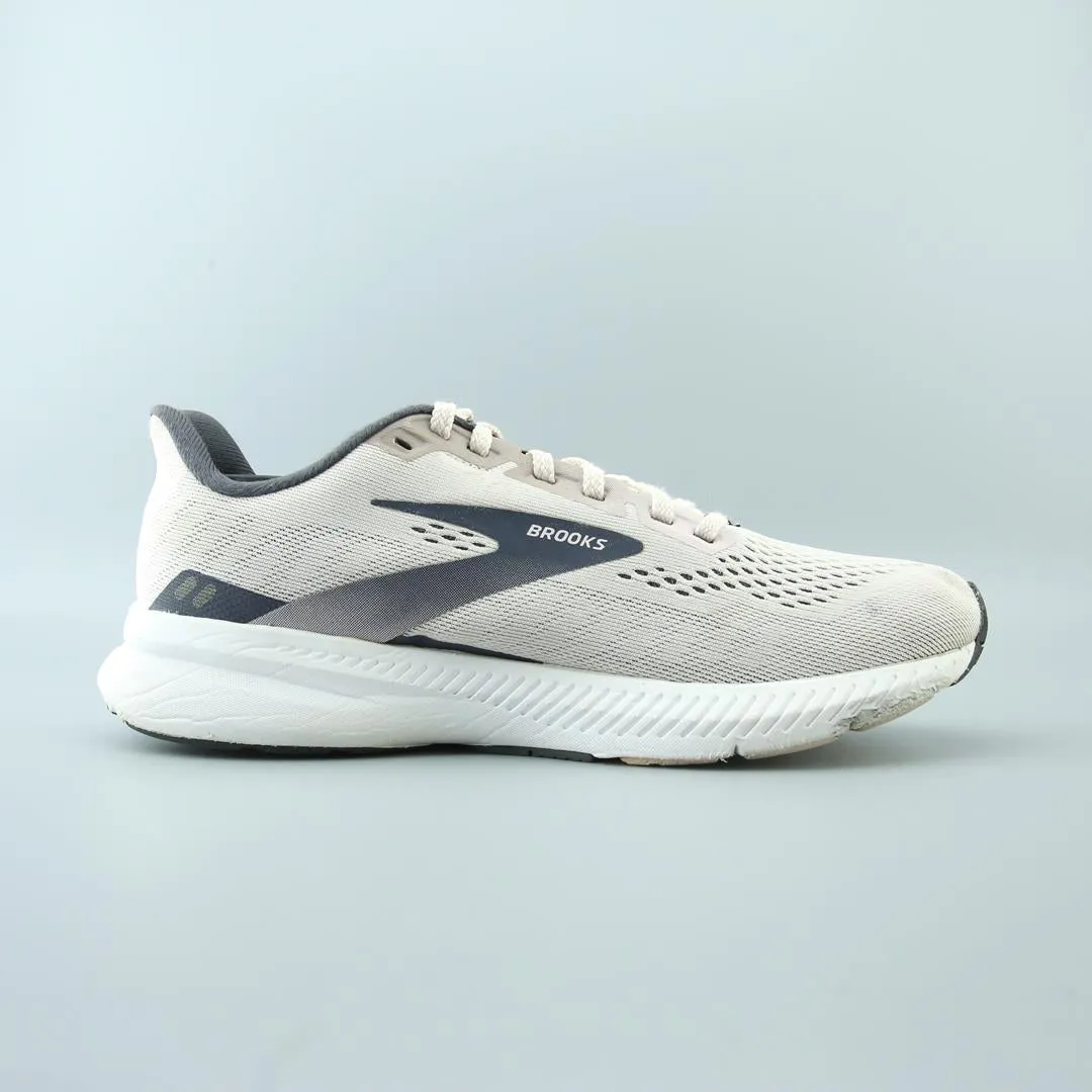 Charged Pursuit 3 Running Shoe BROOKS LAUNCH 8