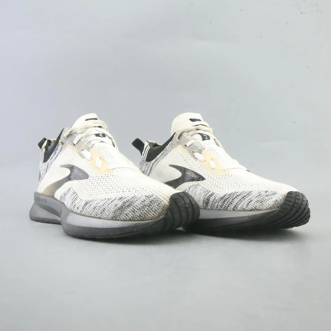 Best Running Shoes For Lower Back Pain BROOKS LEVITATE 4.0