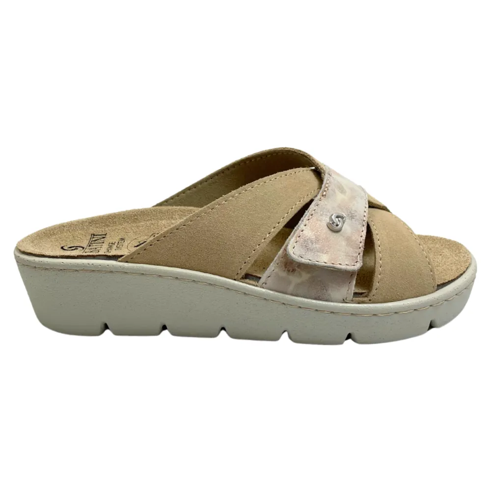 Sabatini Simona Beige Camoscio/Graffiti Sandal (Women's) Tea Gardner Sandals