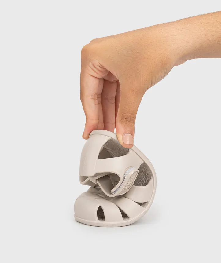 Overpronation Sandals Igor Boy's and Girl's Nemo Solid Sandals, Arena