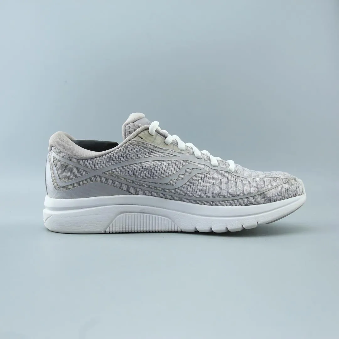 SAUCONY KINVARA 10 Running Tennis Shoes For Flat Feet