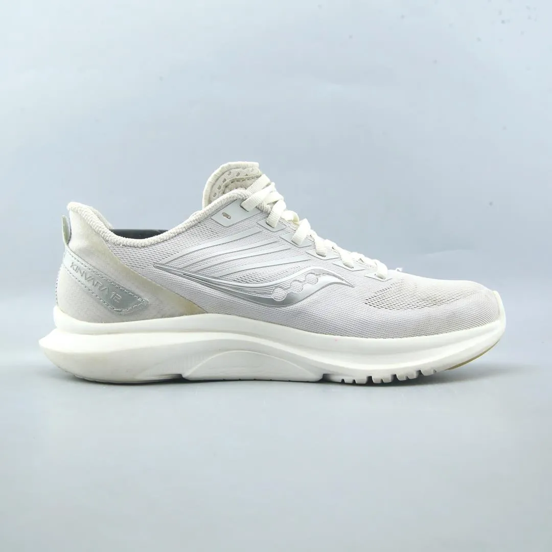 SAUCONY KINVARA 12 Good Waterproof Running Shoes