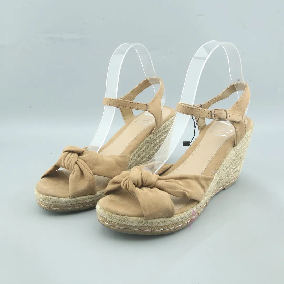 Petite High Heel Shoes SFERA .