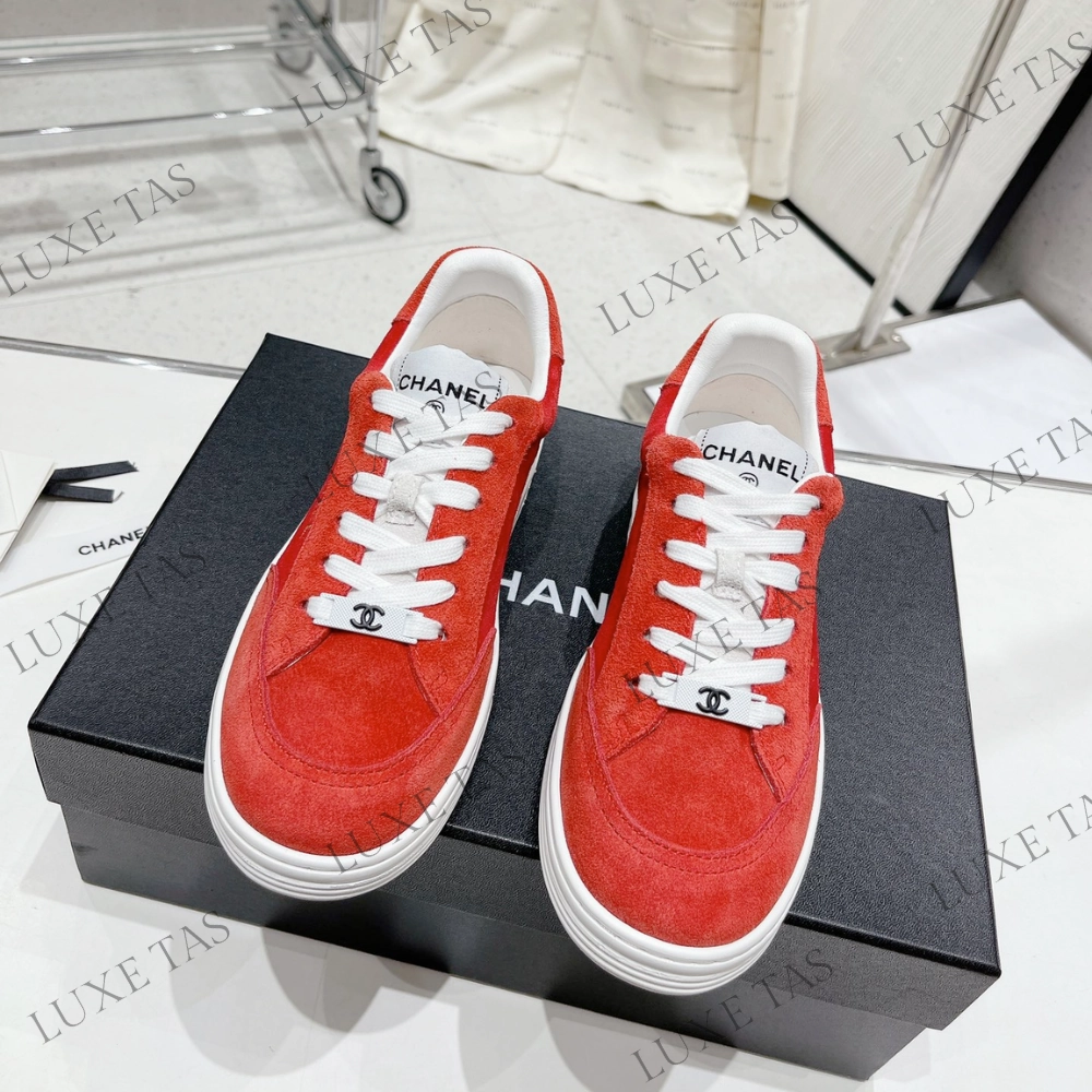 Suede Calfskin Red Sneakers Designer Sneakers for Women Sneakers For Walking All Day