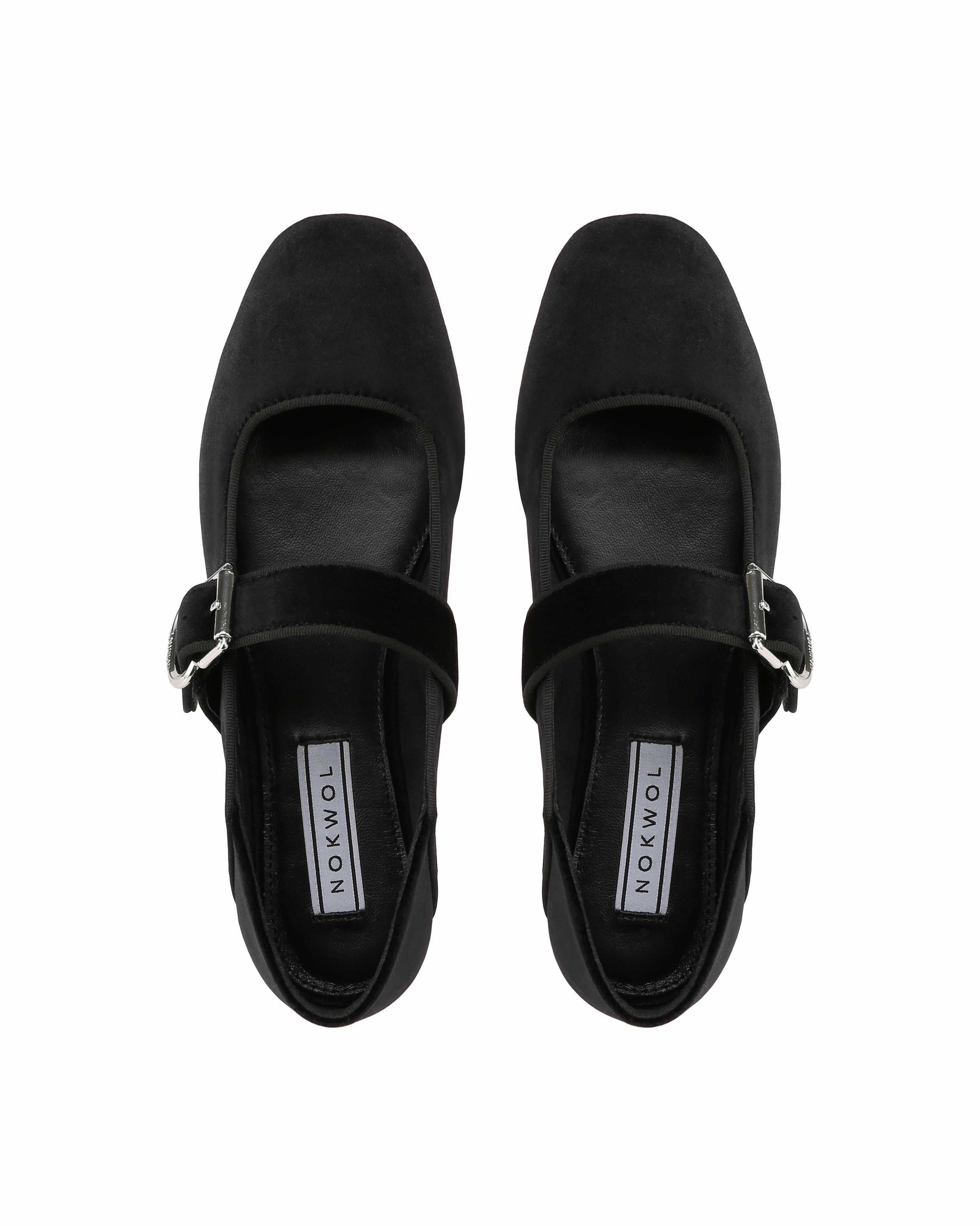 Jiso Black Velvet Asics Running Sneakers