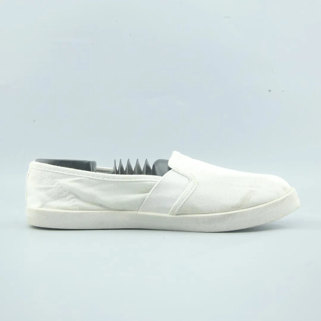 TIME AND TRU MEMORY FOAM Ugg Slip On Shoe