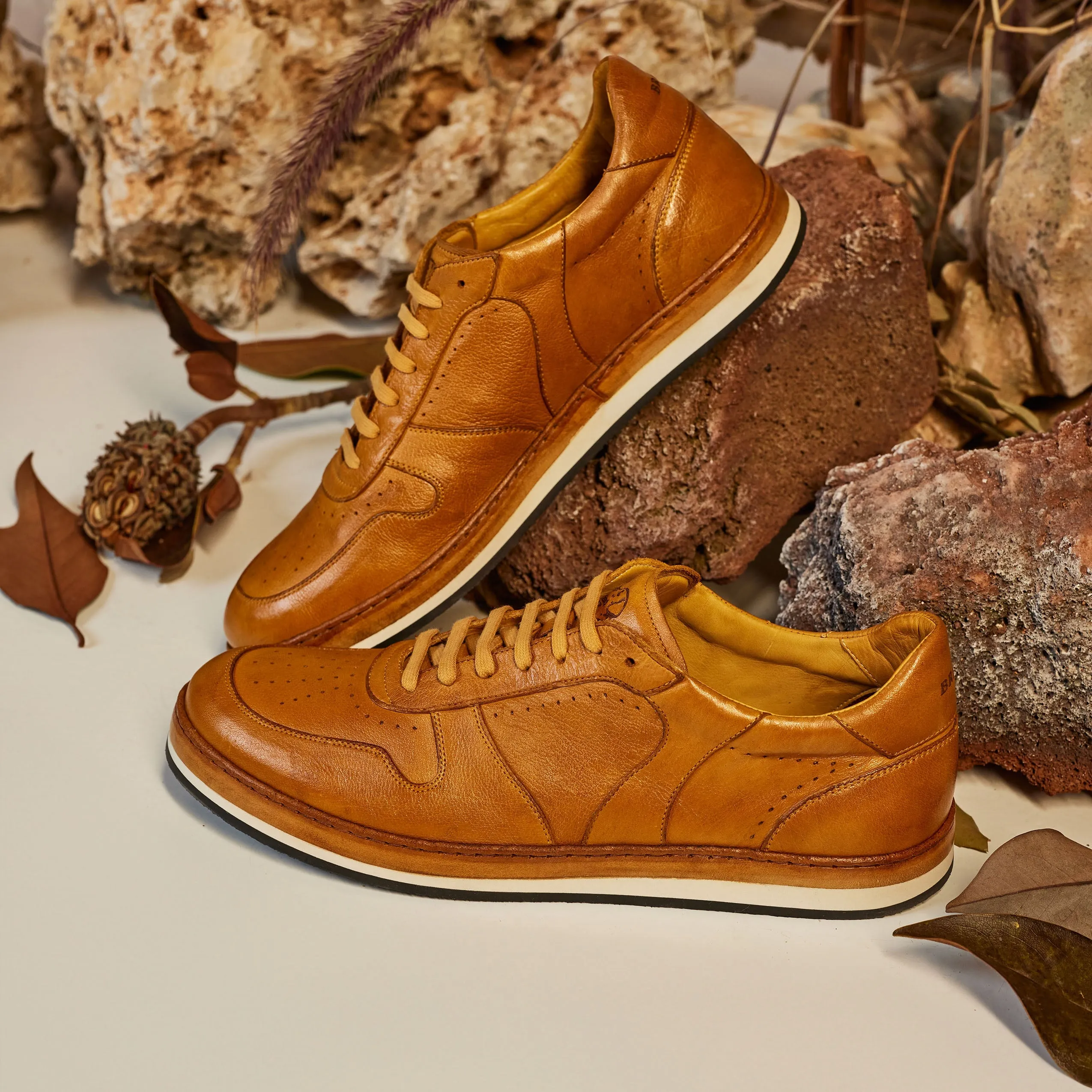 Dress Sneakers 7.5 Wide SNEAKERS ENSOLEILLES OCRE