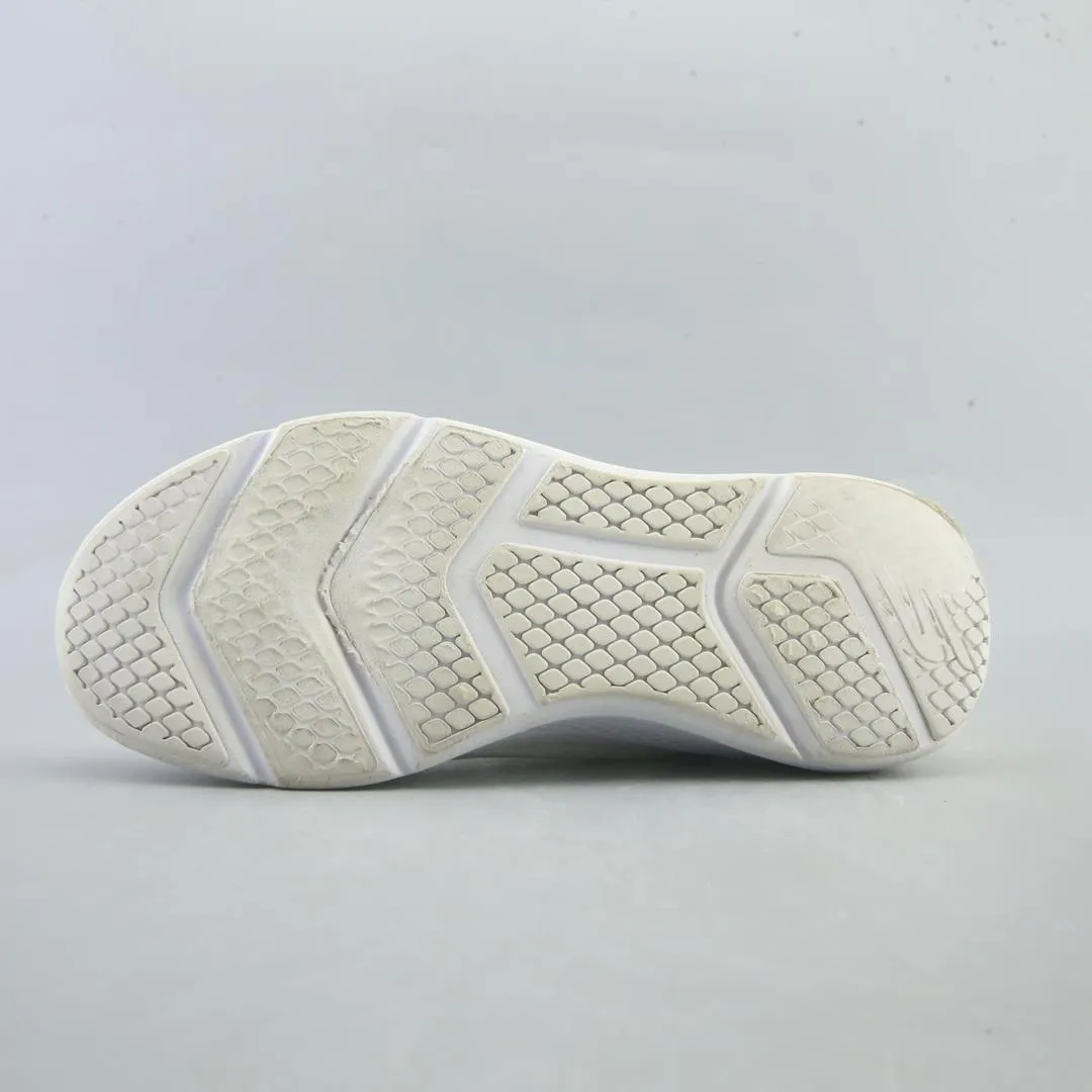 To Run SKECHERS GO RUN ELEVATE LEVANA