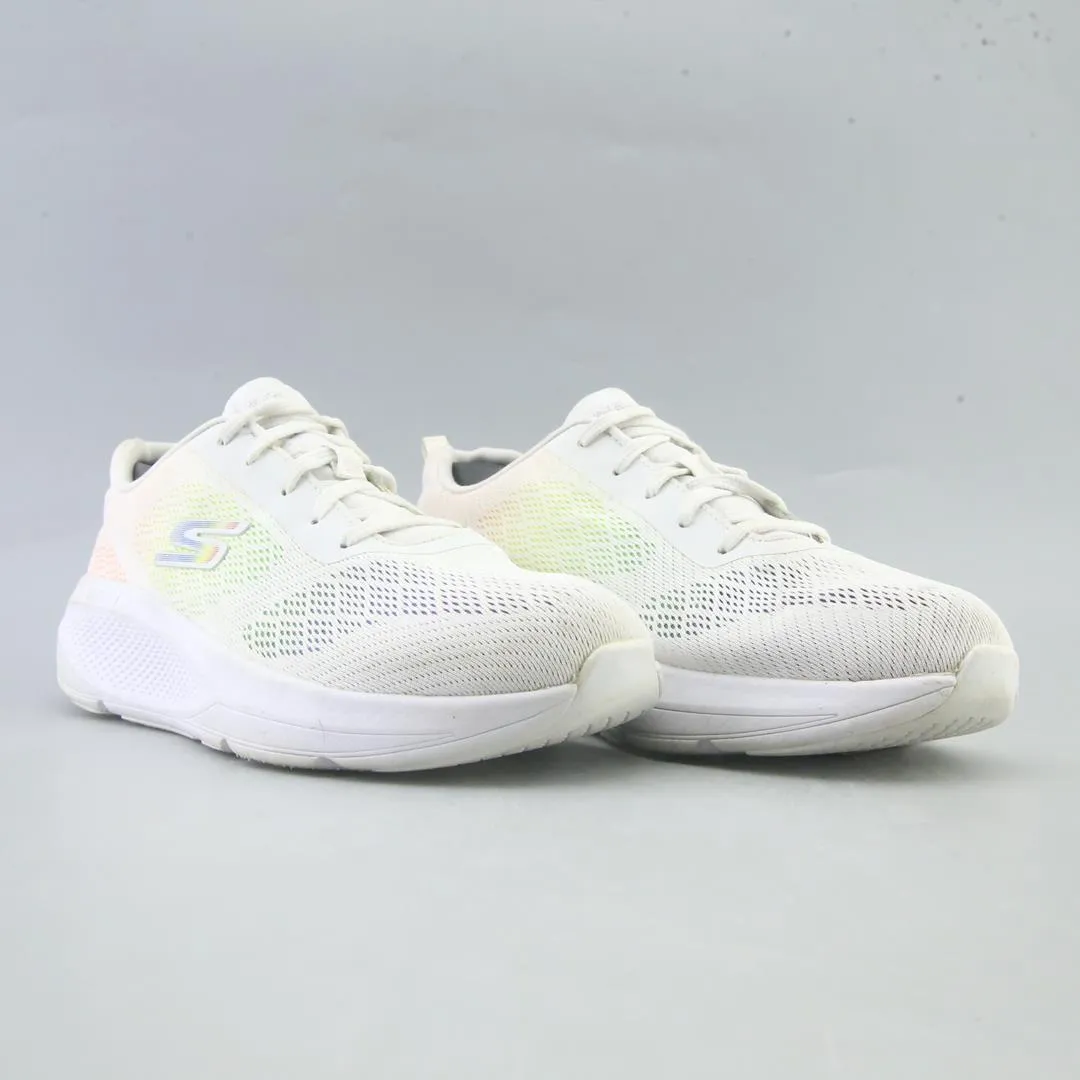 Hill Run Shoes SKECHERS GO RUN ELEVATE LEVANA