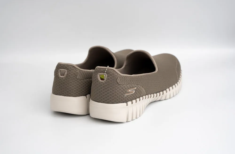 Kyrie 3s Basketball Shoes SKECHERS GOWALK SMART - NOBLE IDEA - 124329 - TPE