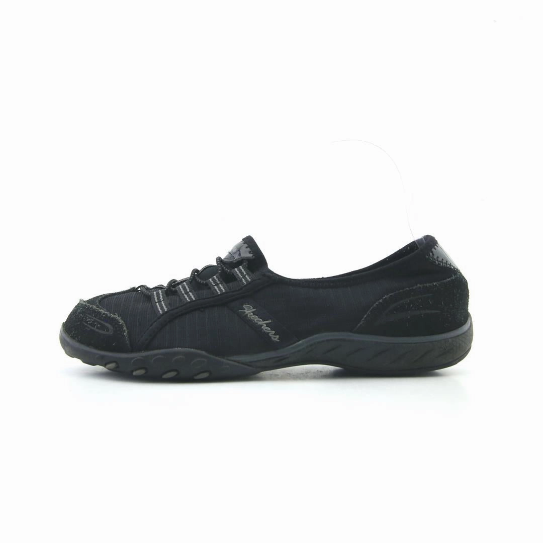 SKECHERS BREATHE-EASY ALLDAY Style Checkerboard Slip On