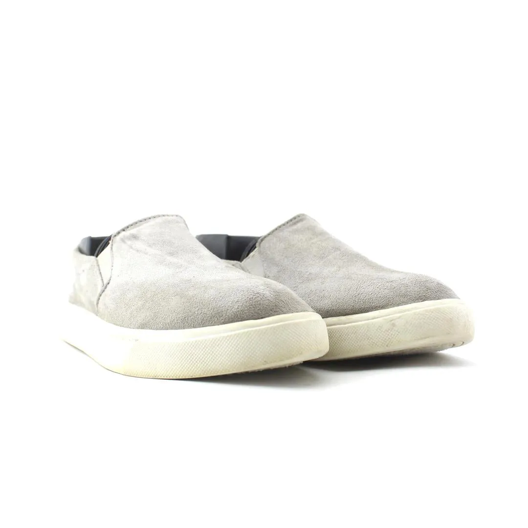 Green Checkered Slip On SODA  .