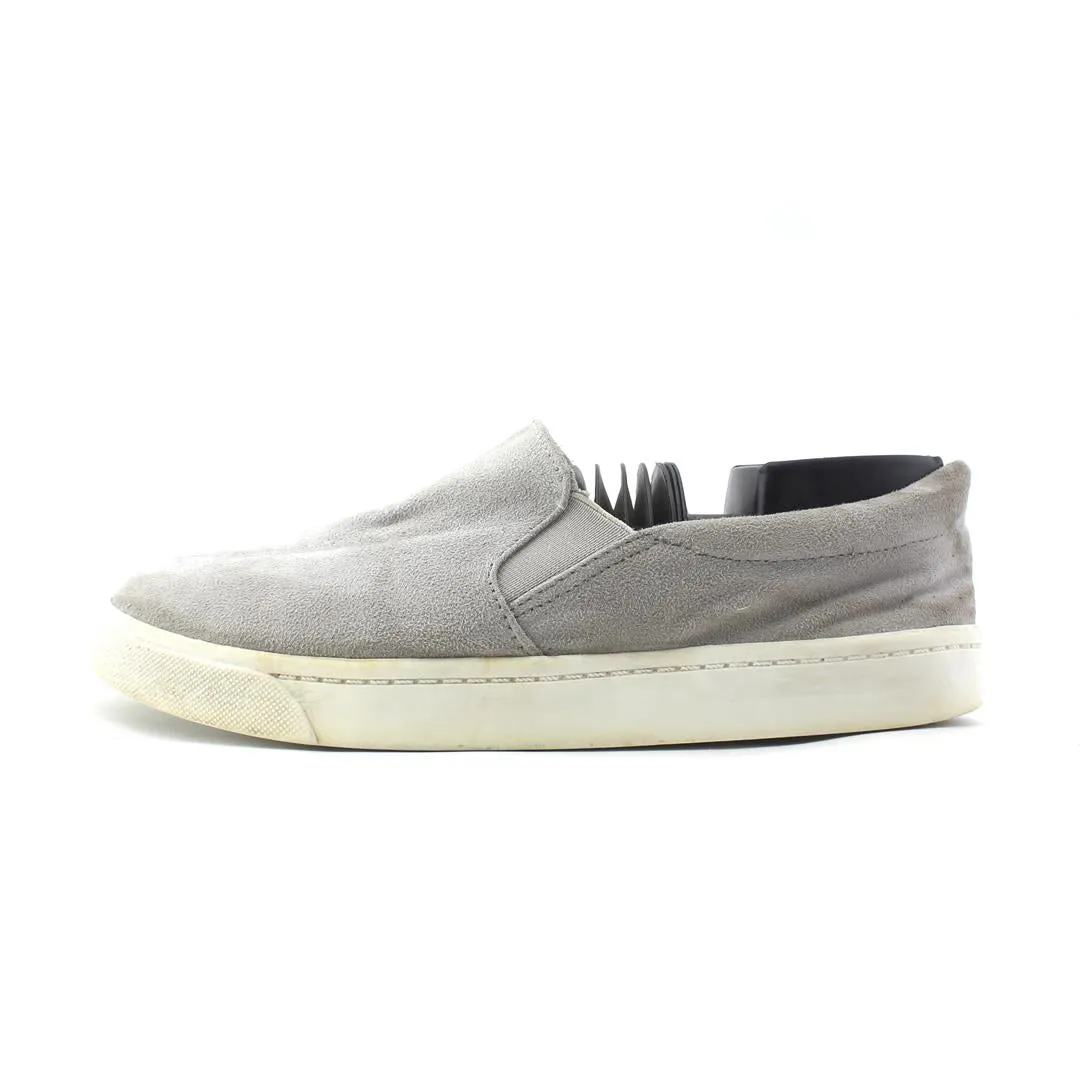 SODA  . Grandpro Luxe Slip On