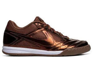 Nike Gato LV8 Nike Waffle Debut Vintage Running Shoe