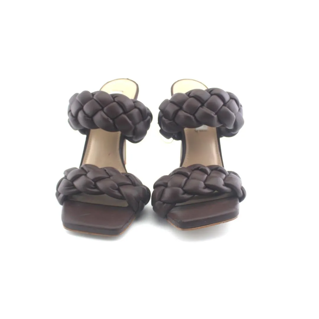 STEVE MADDEN . Women In High Heels Naked