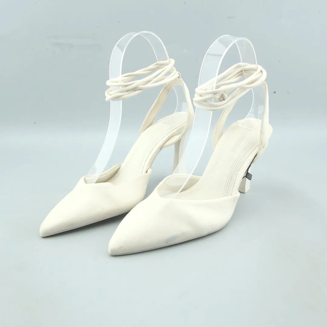 STRADIVARIUS . Strappy Heels