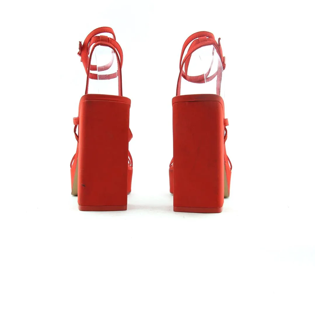 White And High Heel Shoes STRADIVARIUS .