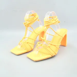 STRADIVARIUS . Pants High Heels