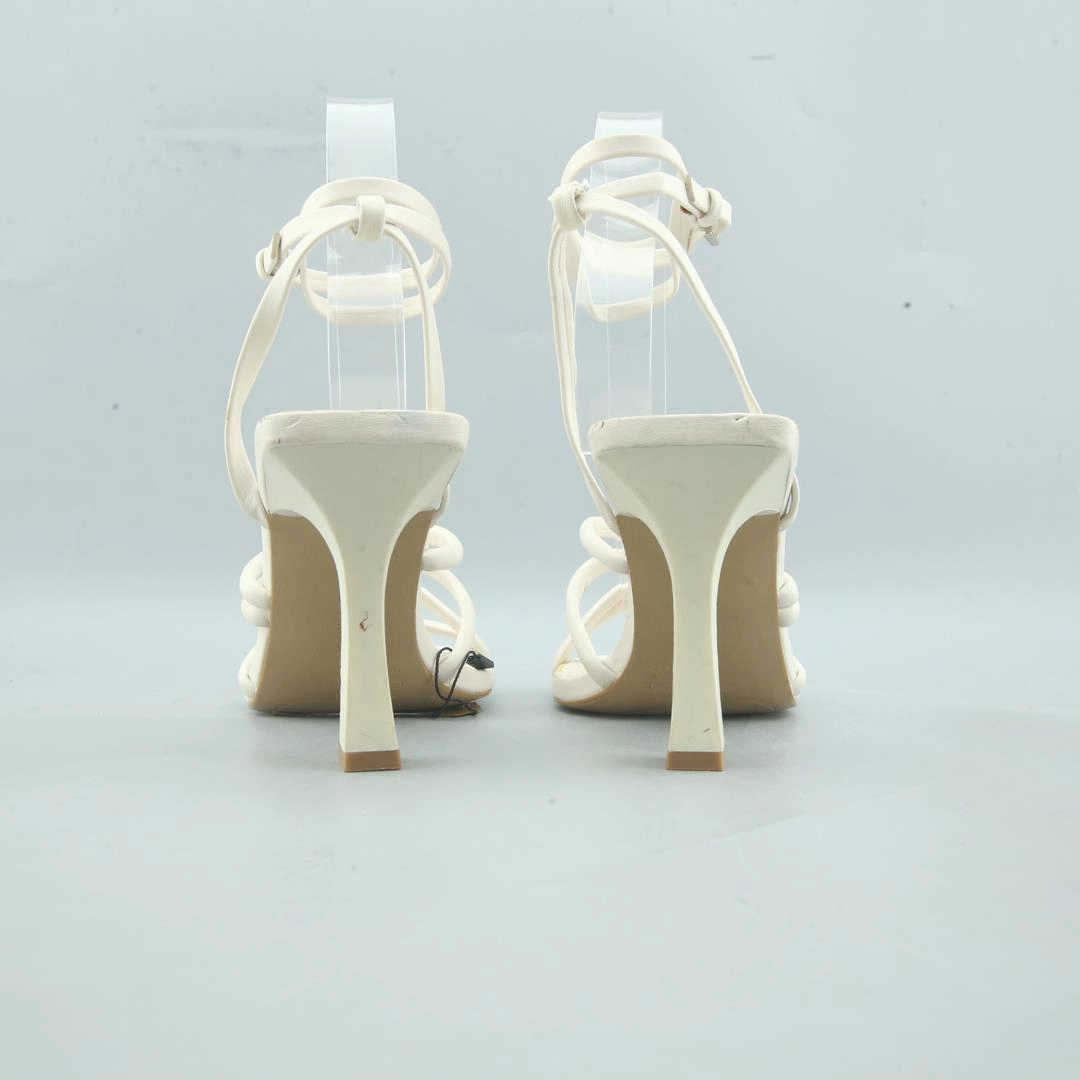 High Heels Horse STRADIVARIUS .