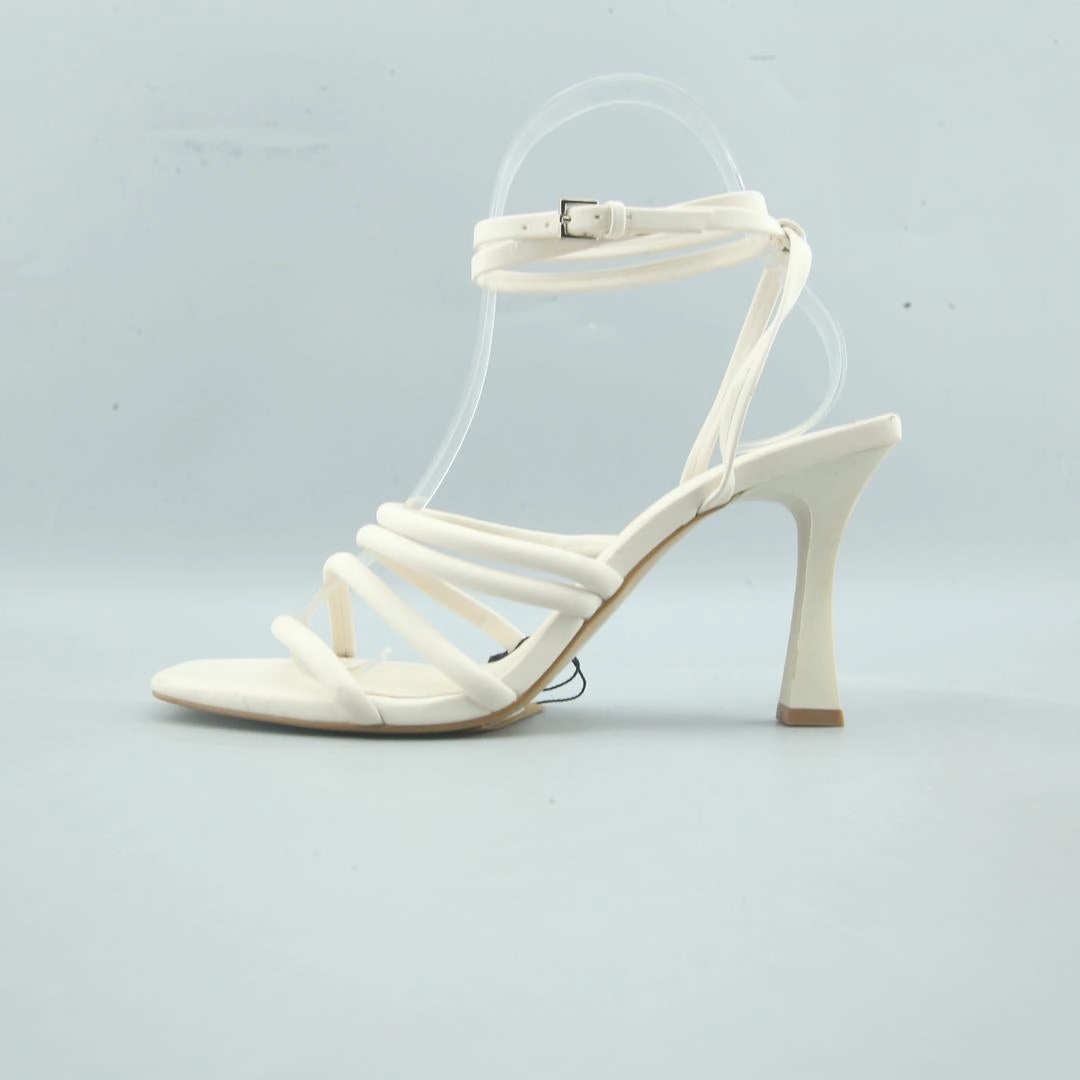 Sweatpants With High Heels STRADIVARIUS .