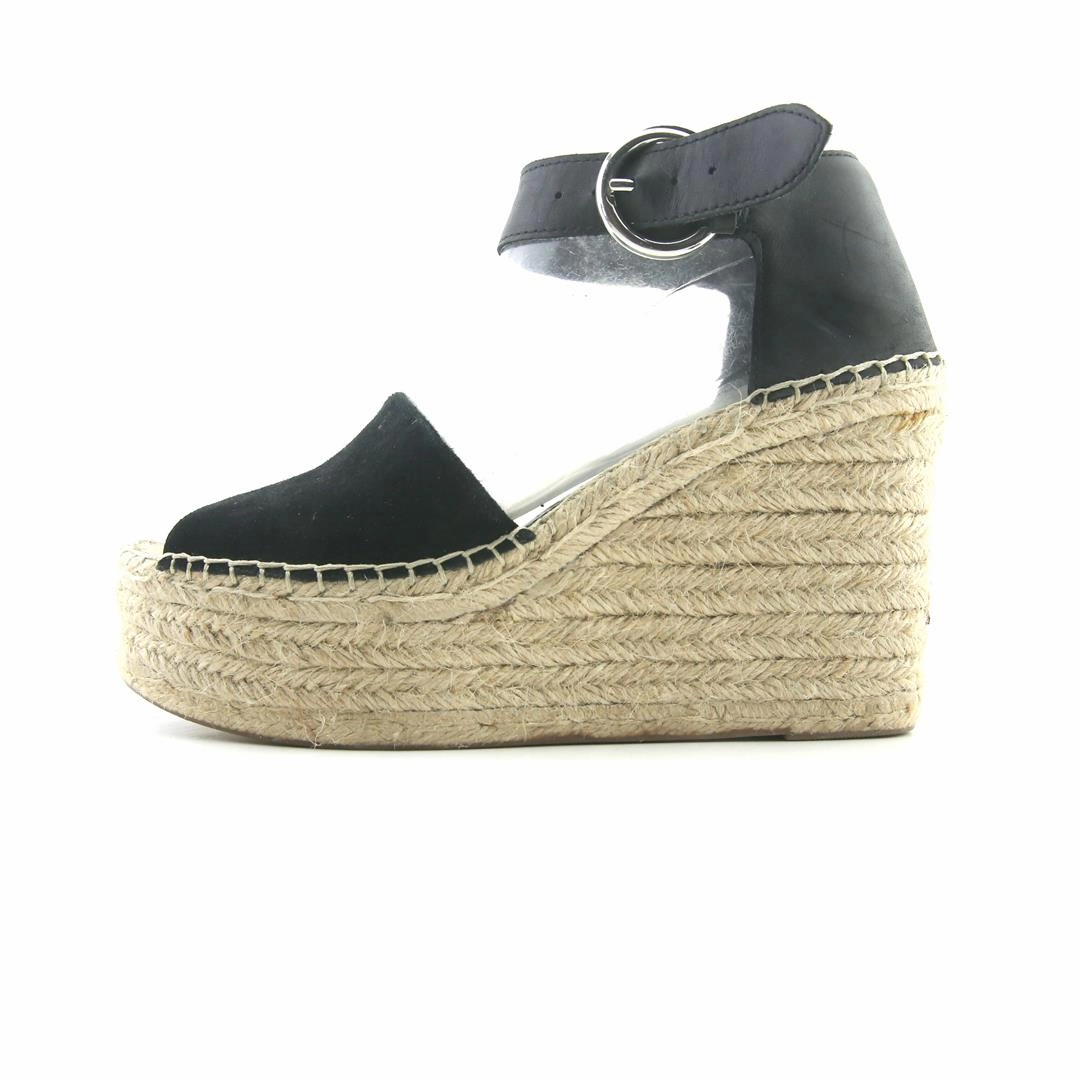 Auf Der Flucht MARC FISHER MLALIDA