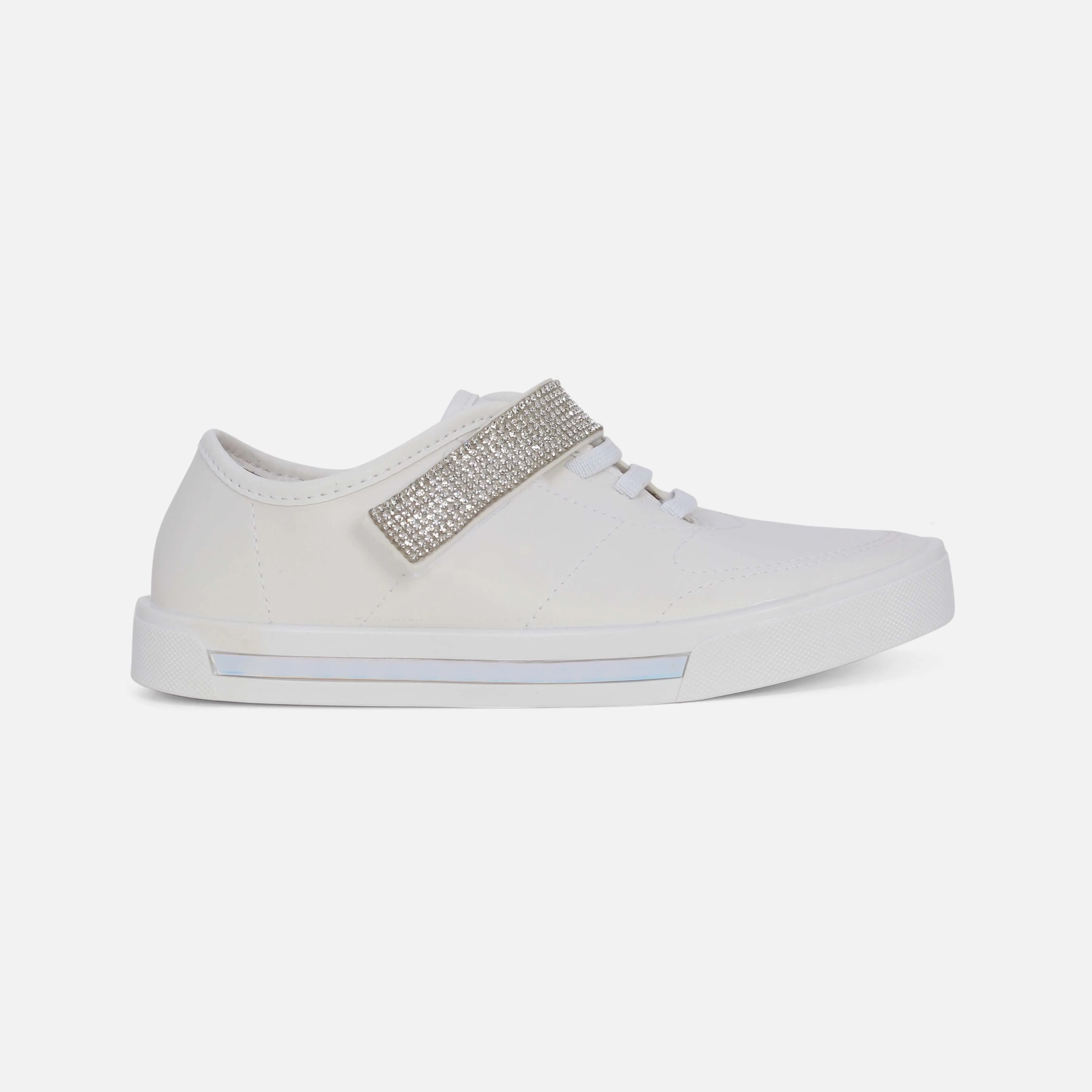 GIRLS CASUAL VELCRO SHOES Vs Running Shoes