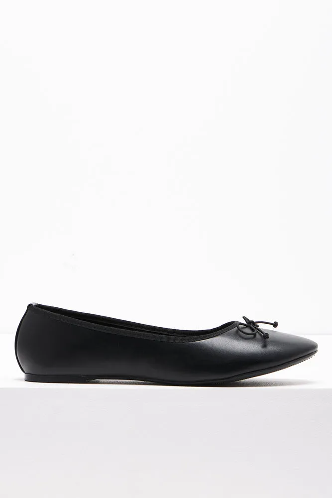 Flat Football Shoes Pump Black