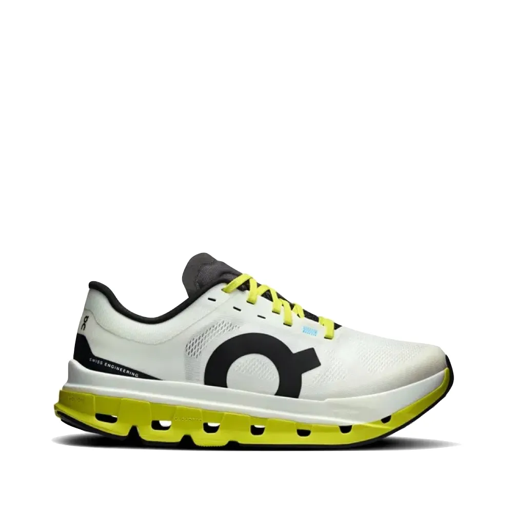 Crossfit Trainer Shoes On Women's Cloudflow 5 Sneaker in White/Lime