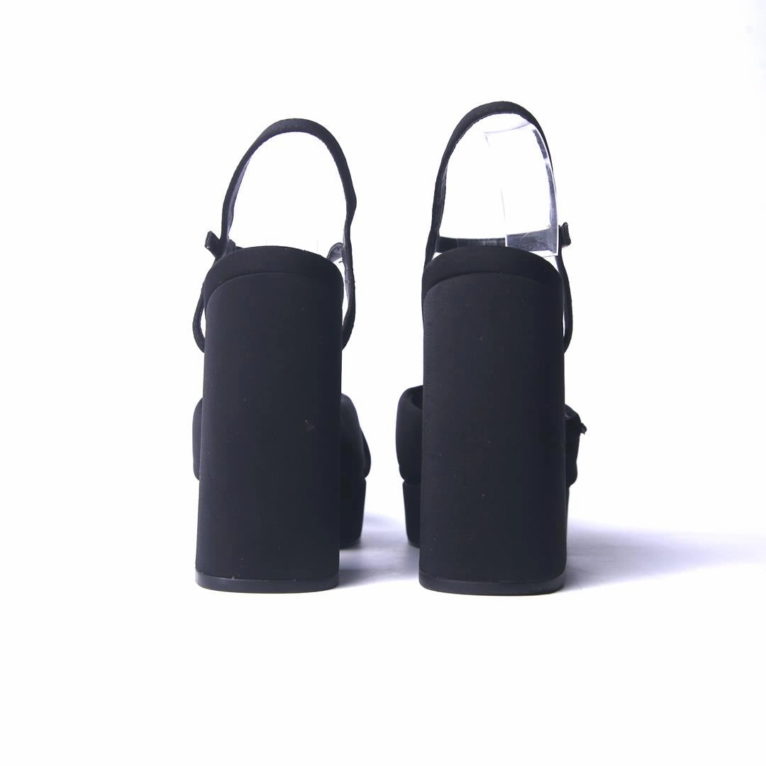 Size 5 High Heels STRADIVARIUS .