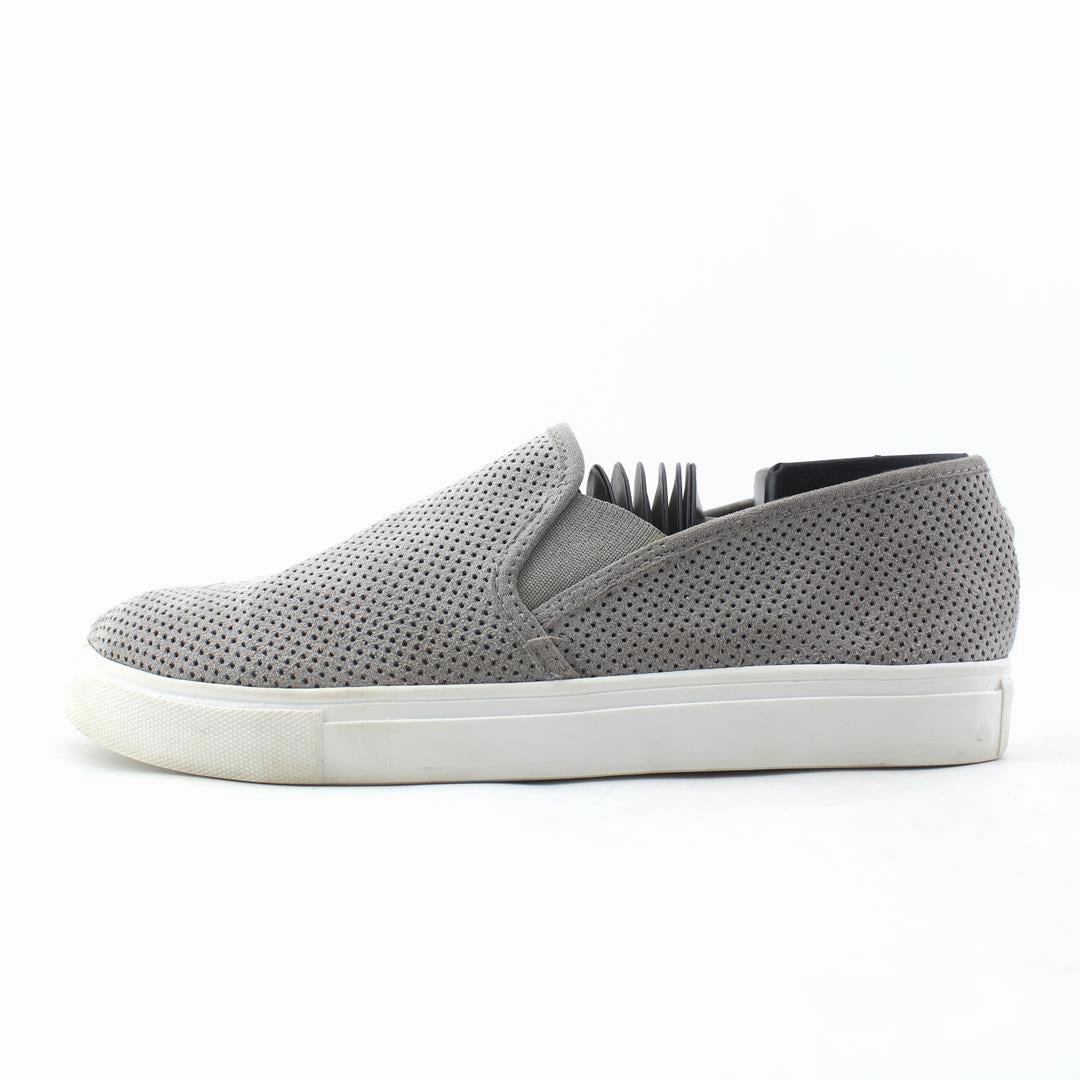 STEVE MADDEN ZARAYY Soft Plush Slip On Sneakers