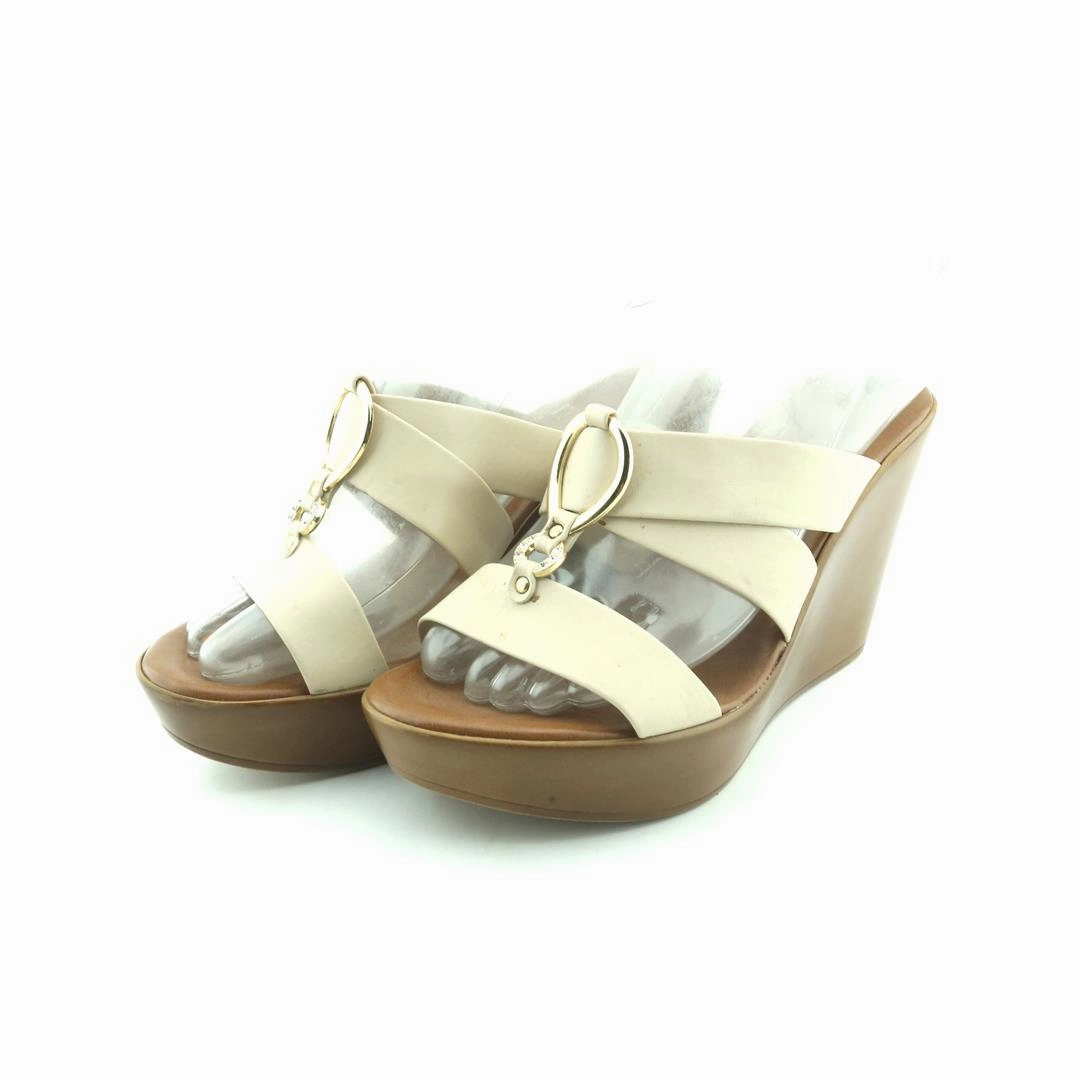 High Heel Shoe Cover For Grass ITALIAN  .